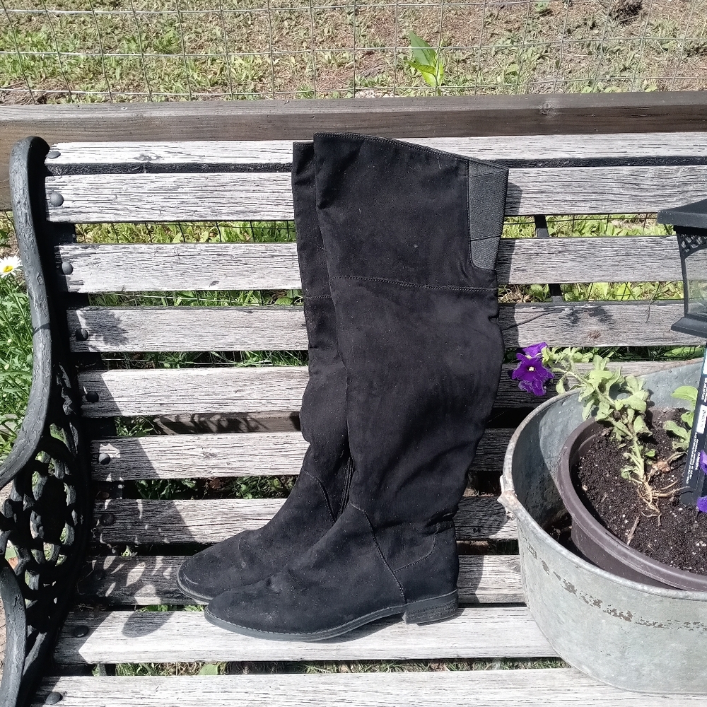 Alfred Sung Size 9 Boots